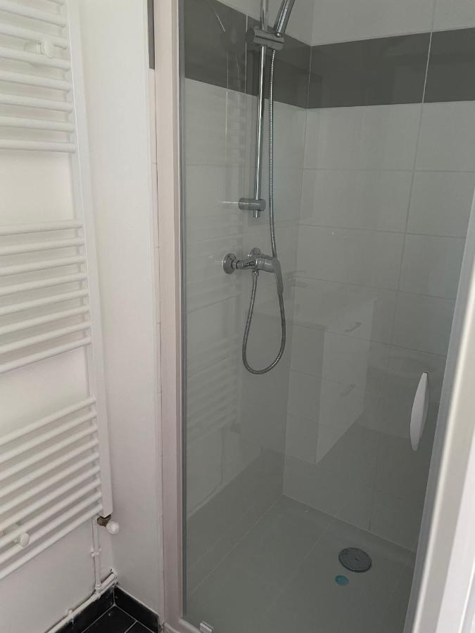 Un Studio Dans La Residence Sjt Alençon Extérieur photo