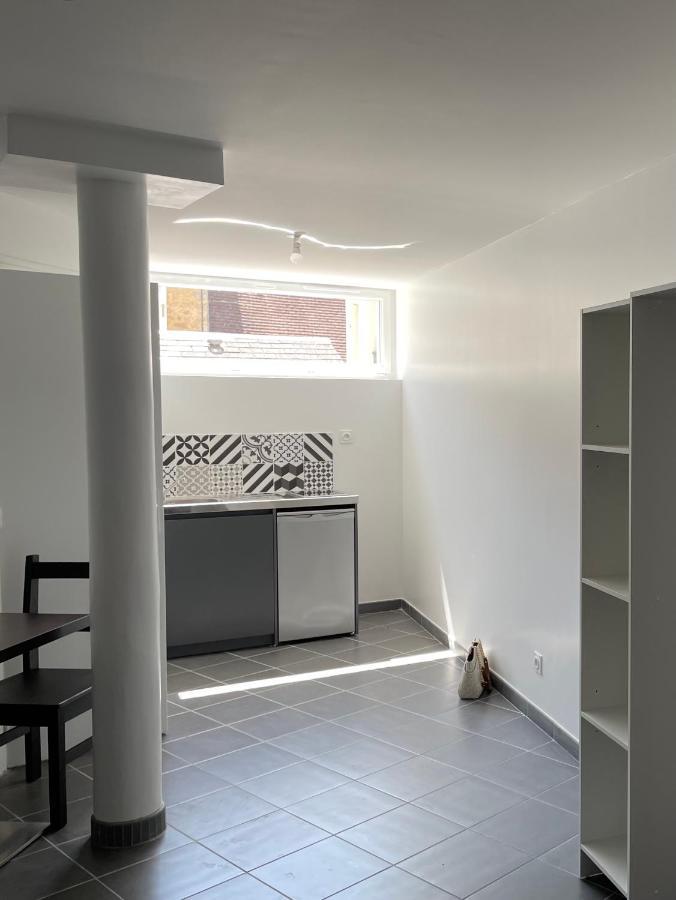Un Studio Dans La Residence Sjt Alençon Extérieur photo